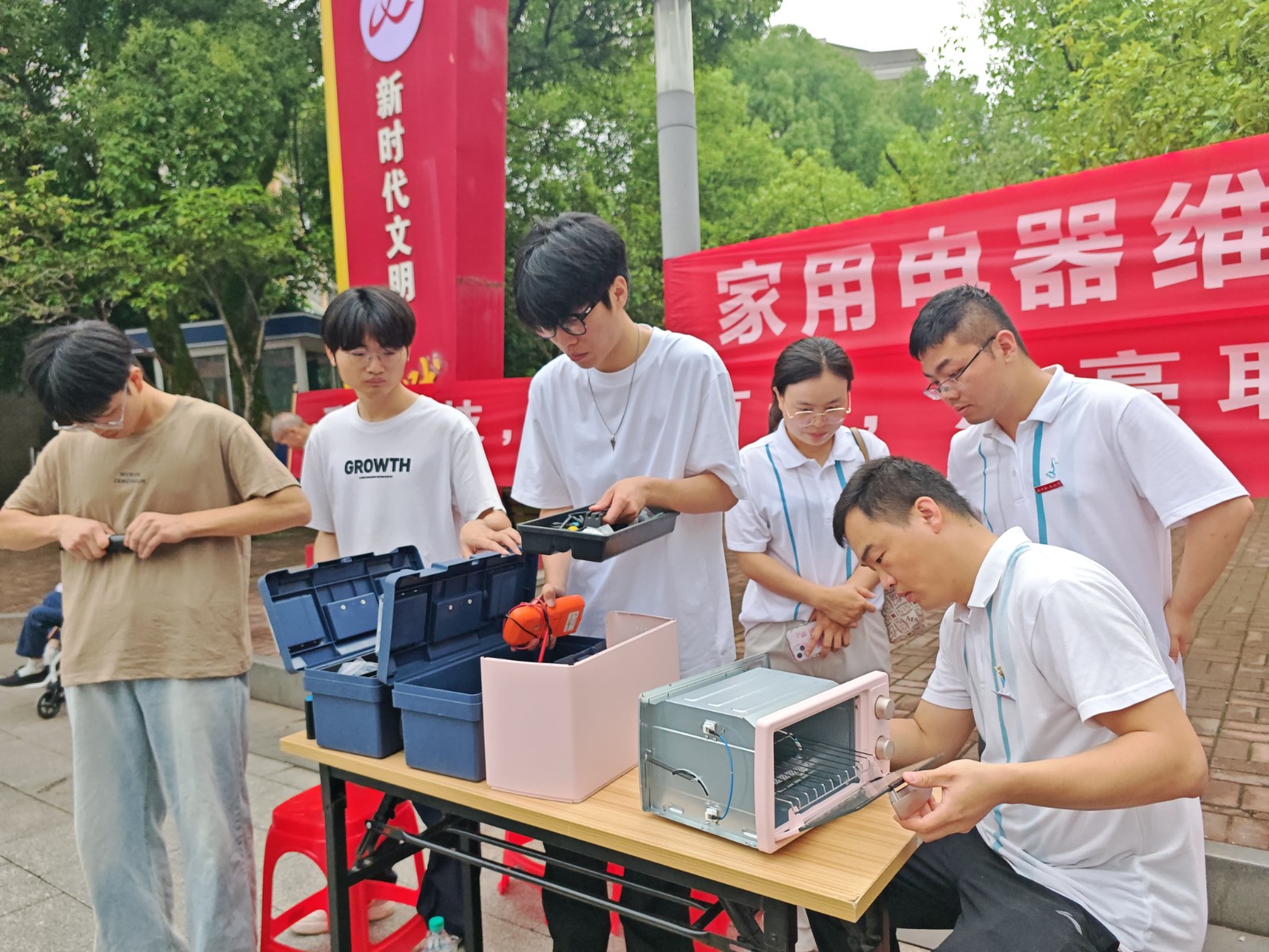 1748346751984136.jpg 家电维修.jpg